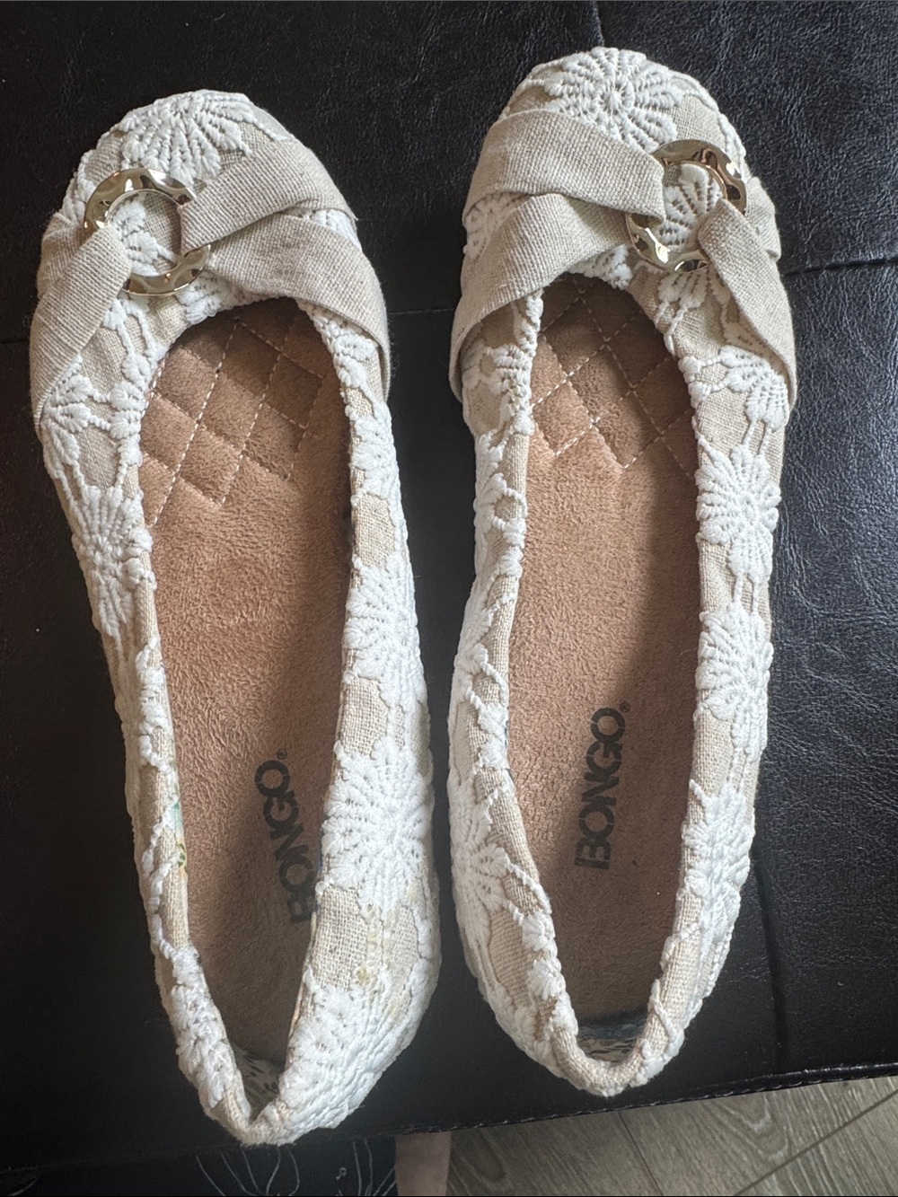 BONGO Cream Floral Lace Ballet Flats with Gold Accent